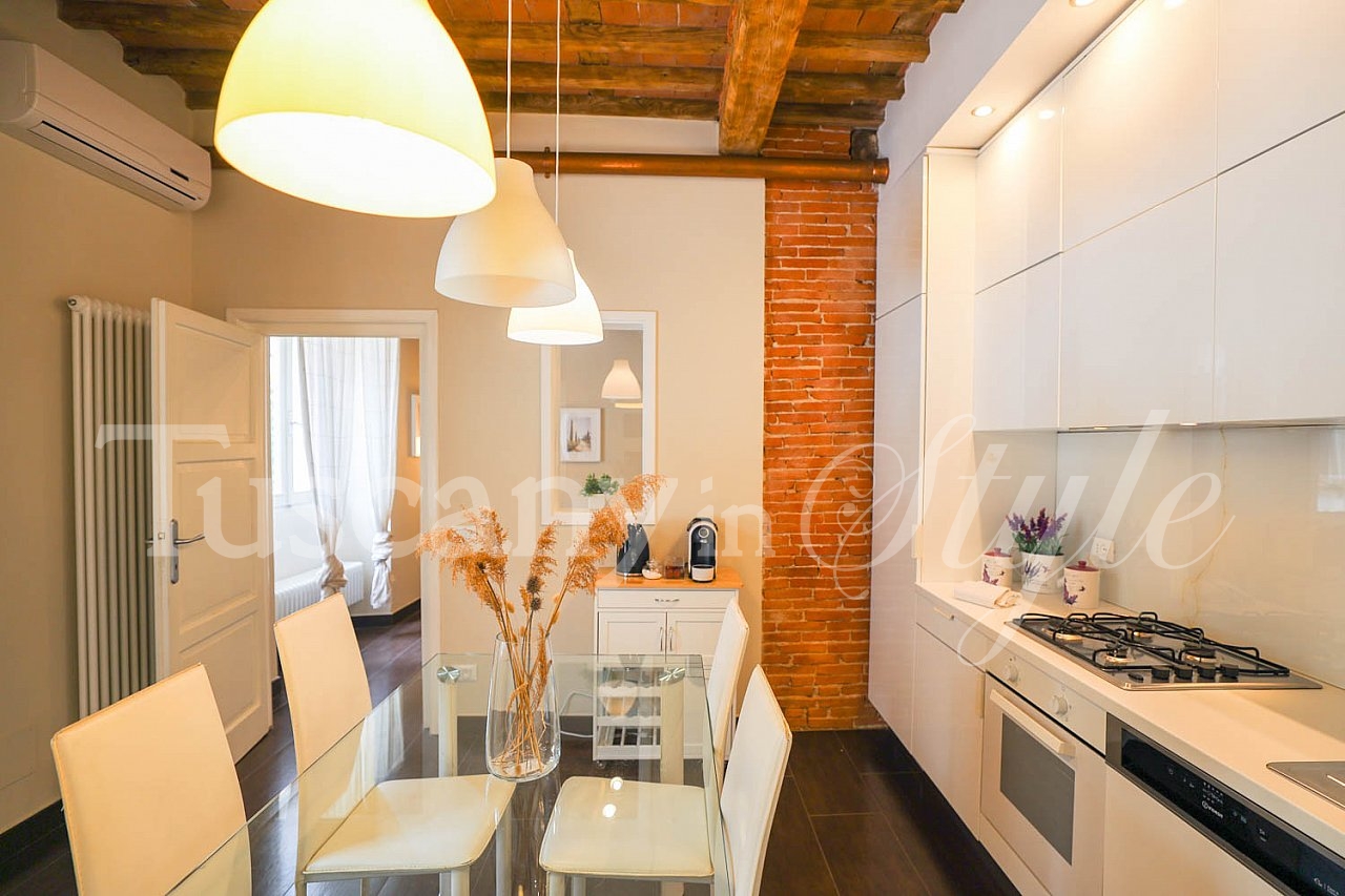 Apartment Pietrasanta Centro Storico-Casa Marty-0