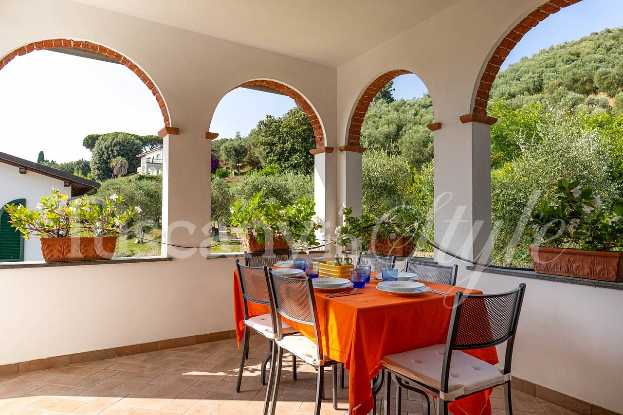 Villa Pietrasanta-Houses Cittàgiardino-6