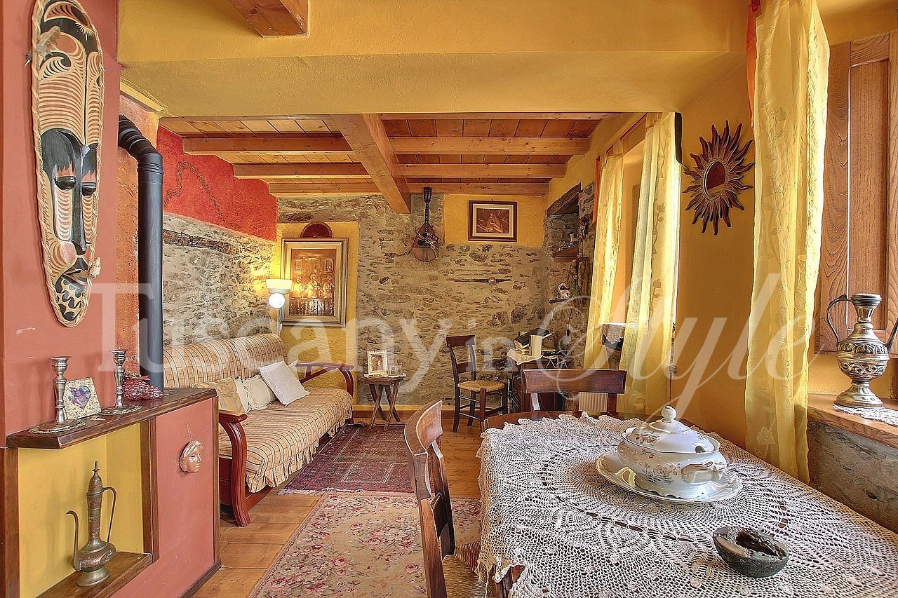  Seravezza-Beautiful hamlet  home in the Alta Versilia foothills-1